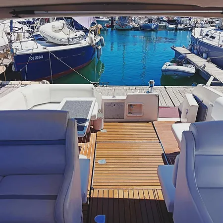 Bluechip Πλωτό κατάλυμα Portimão